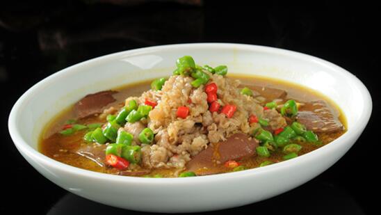 四川特色餐饮加盟适合哪些人群